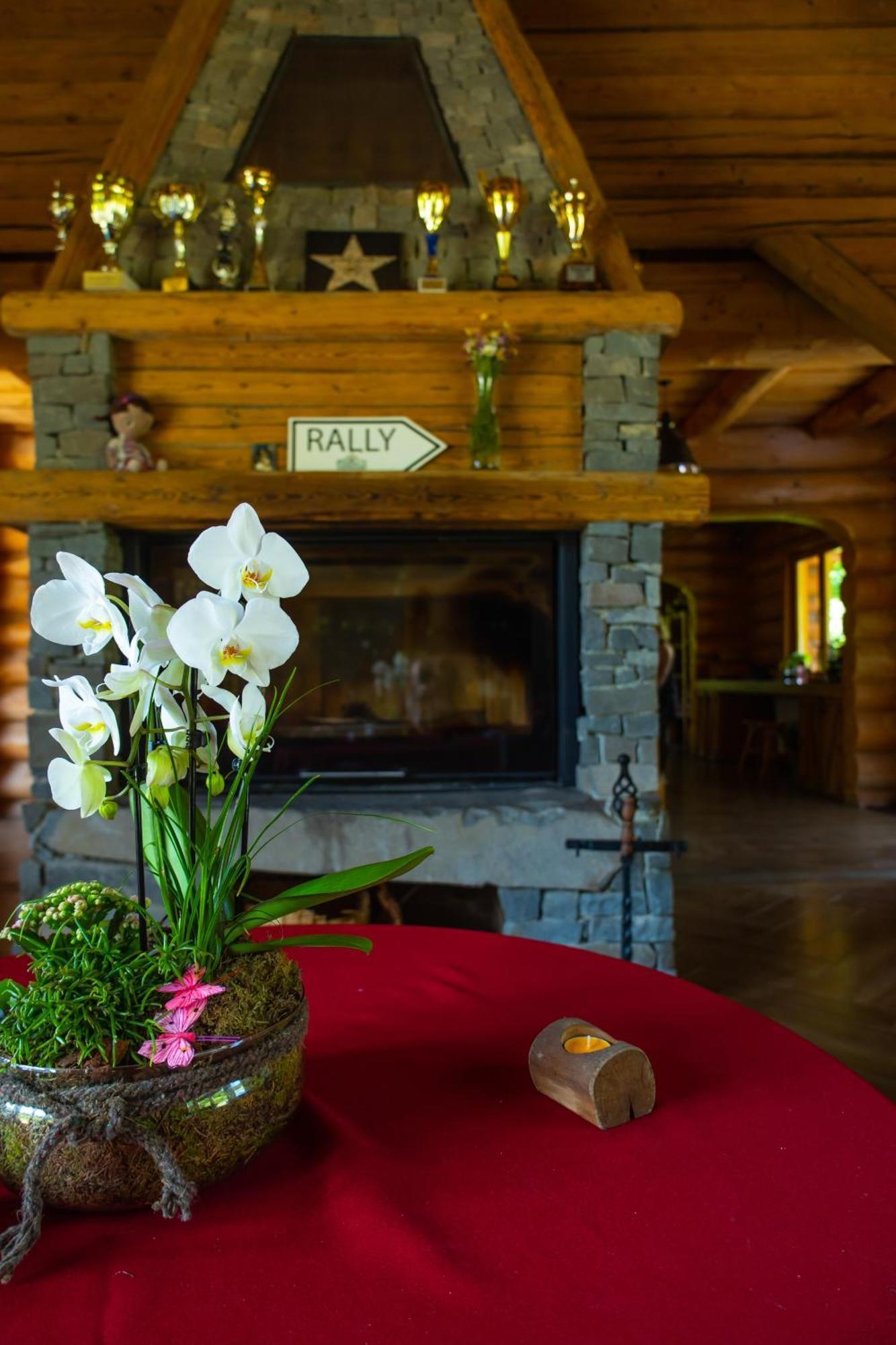 Crossline Lodge Gheorgheni  Εξωτερικό φωτογραφία
