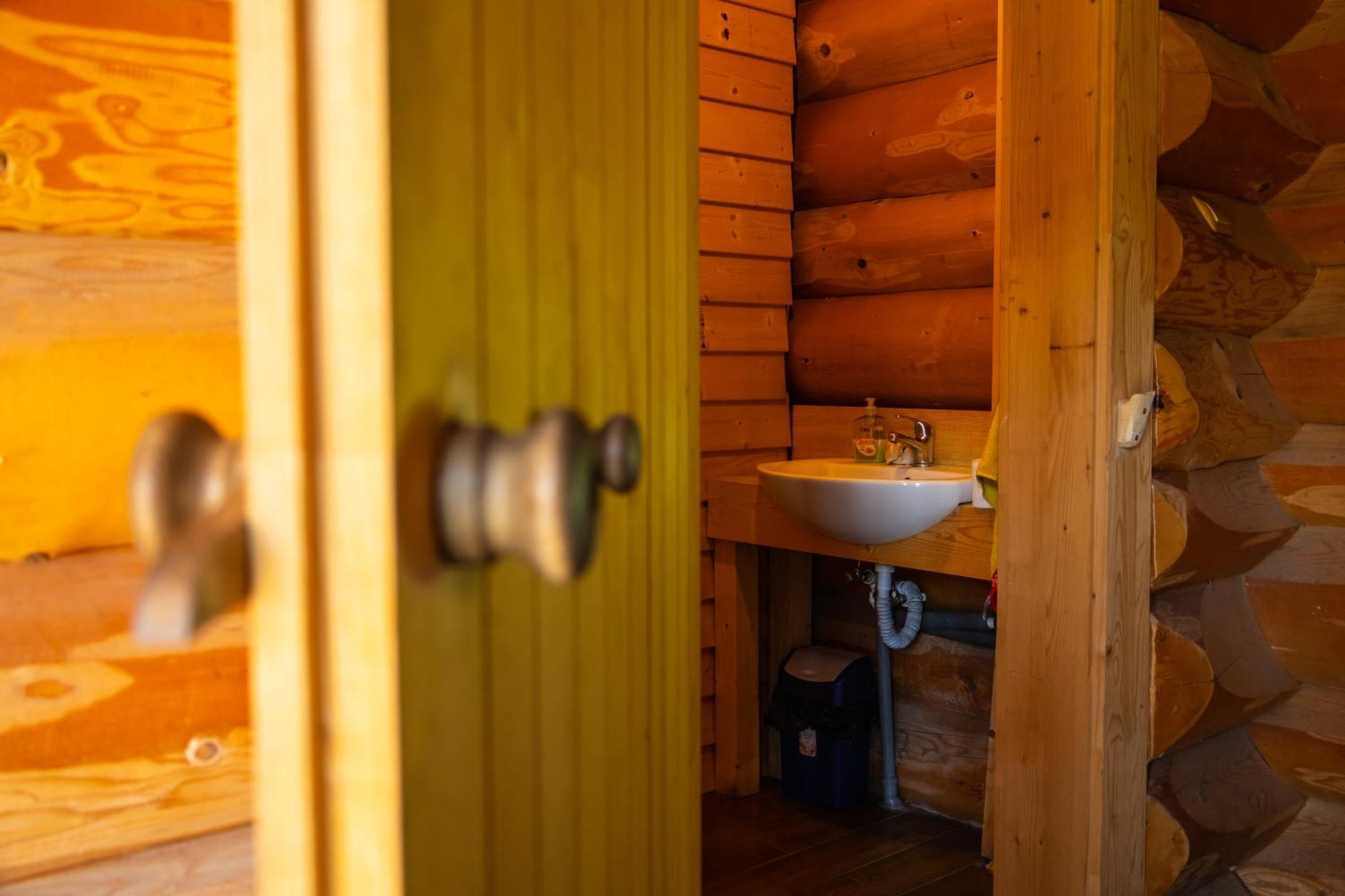 Crossline Lodge Gheorgheni  Εξωτερικό φωτογραφία